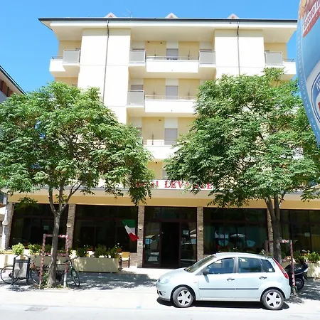 Levante 2*