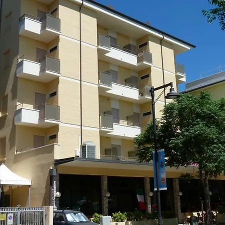 Отель Levante 2*